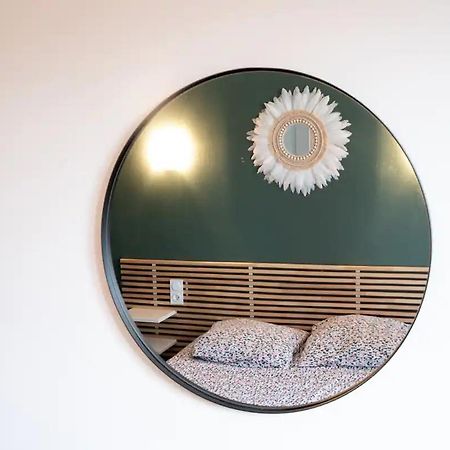 Appartement N2 Centre Village, Clim, Parking Gratuit Айга-Мортас Екстериор снимка