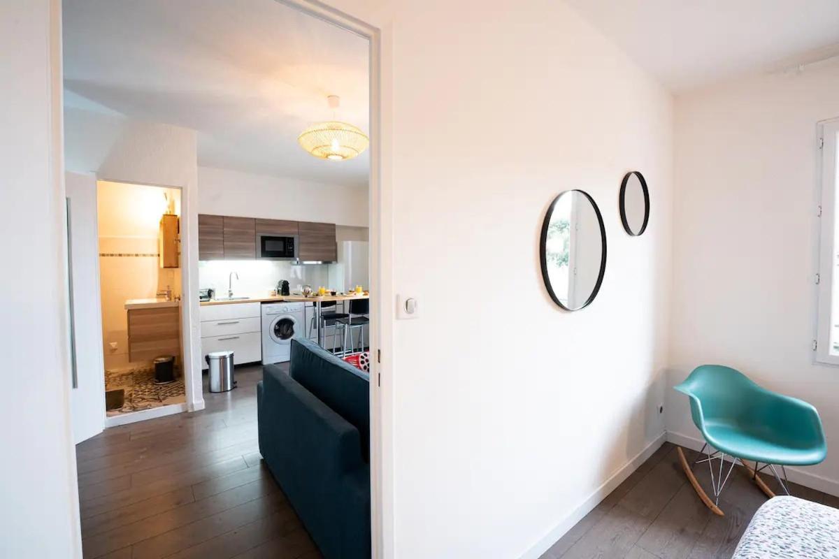 Appartement N2 Centre Village, Clim, Parking Gratuit Айга-Мортас Екстериор снимка