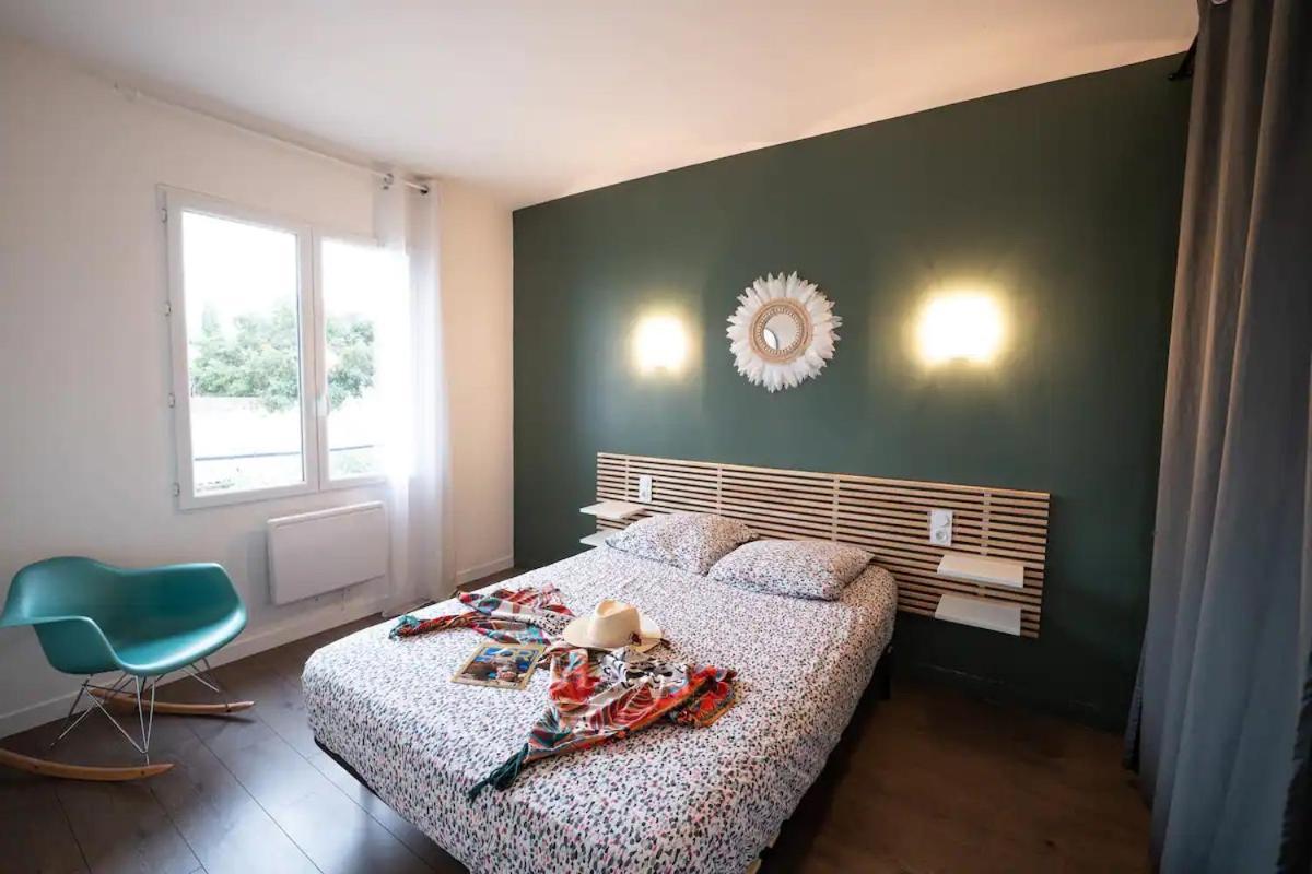 Appartement N2 Centre Village, Clim, Parking Gratuit Айга-Мортас Екстериор снимка